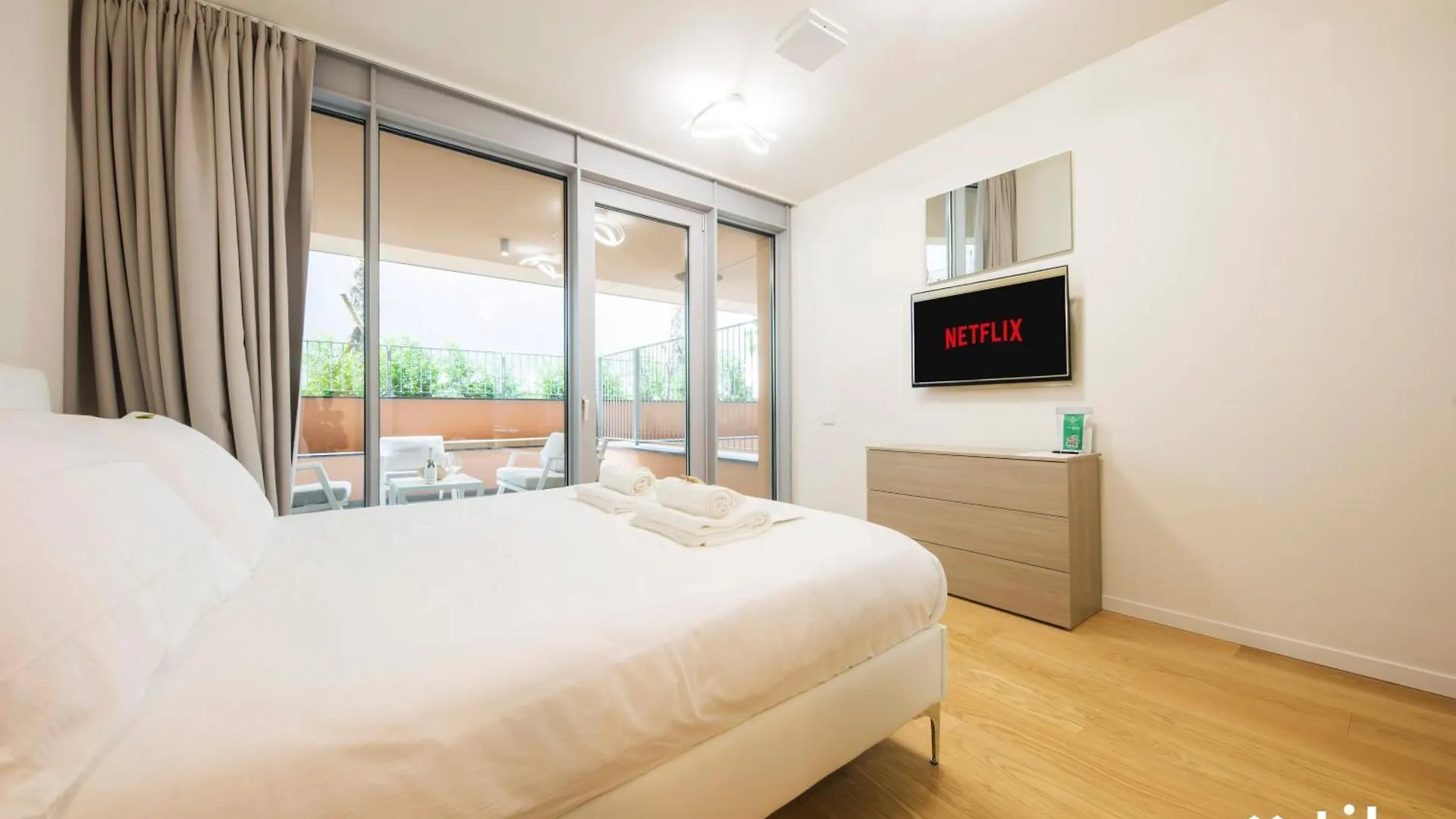 Waterfront Luxury 1Br, Free Parking, Ac, Netflix & Wifi By Tilo Lux Apartment Genoa