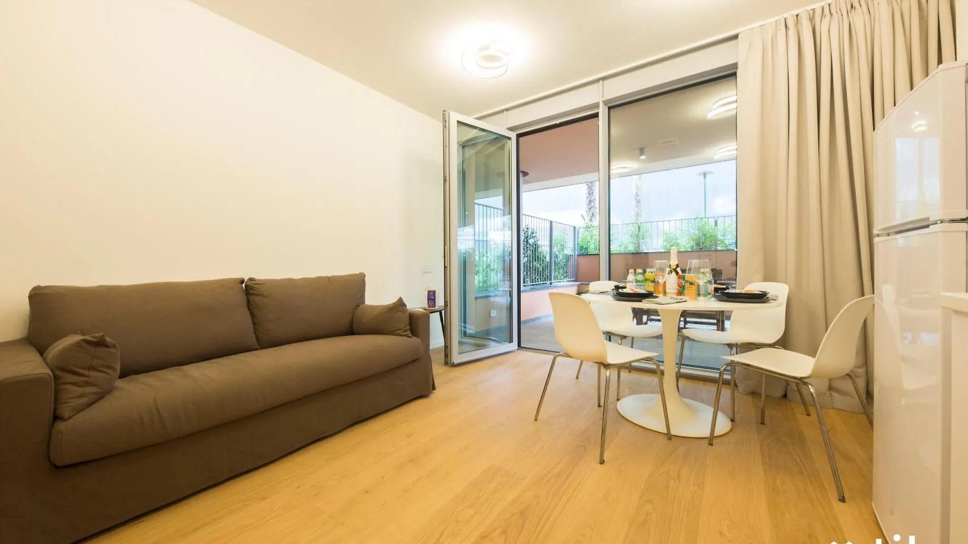 Waterfront Luxury 1Br, Free Parking, Ac, Netflix & Wifi By Tilo Lux Apartment Genoa
