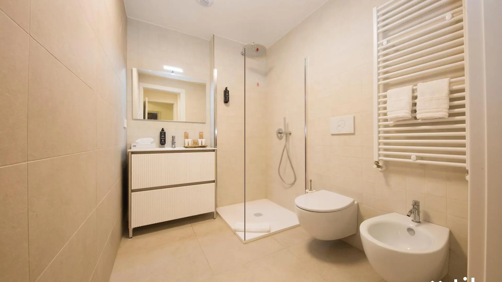 Waterfront Luxury 1Br, Free Parking, Ac, Netflix & Wifi By Tilo Lux Apartment Genoa