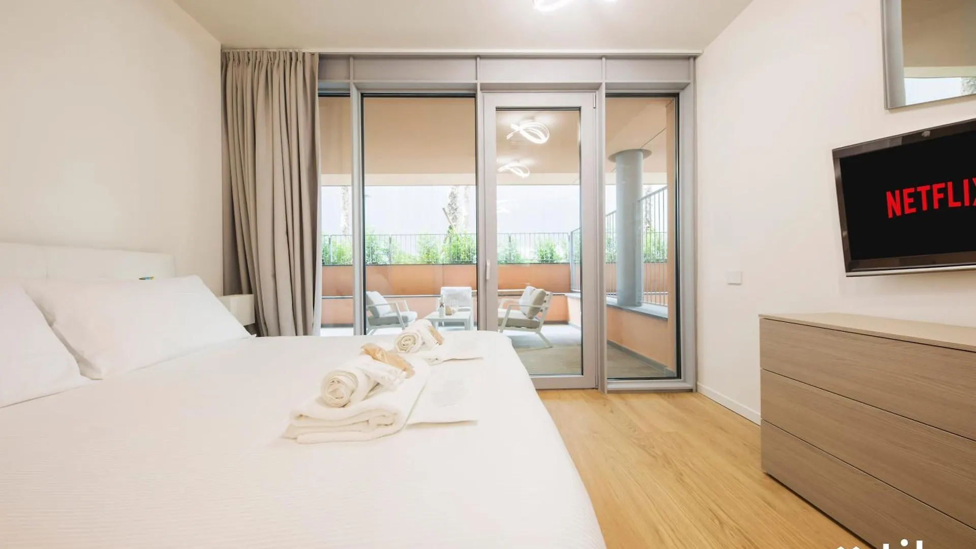 Waterfront Luxury 1Br, Free Parking, Ac, Netflix & Wifi By Tilo Lux Apartment Genoa