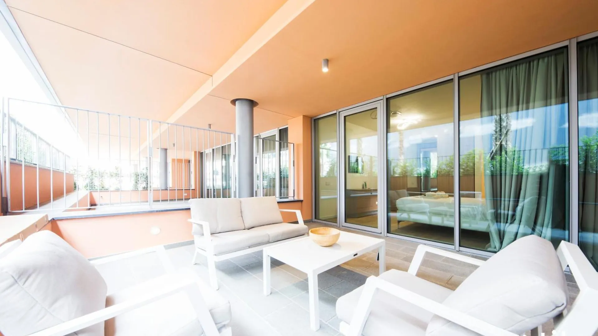 Waterfront Luxury 1Br, Free Parking, Ac, Netflix & Wifi By Tilo Lux Apartment Genoa